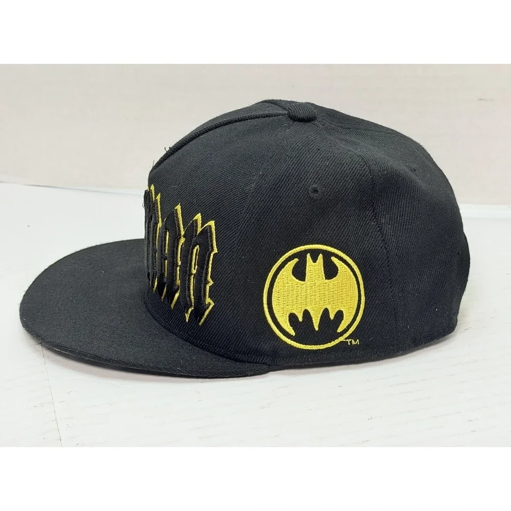 DC Comics Batman Snapback Hat Black‎ Yellow Gothic Logo Cap 2013 Adjustable